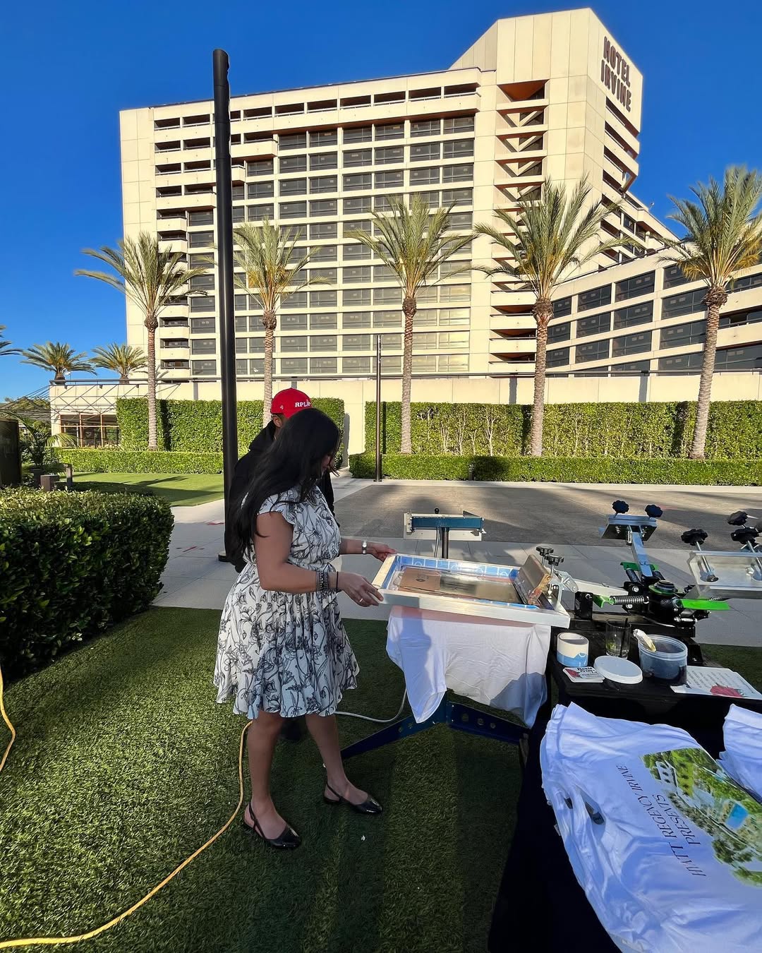 rosie prints la live screen printing at the hyatt regency