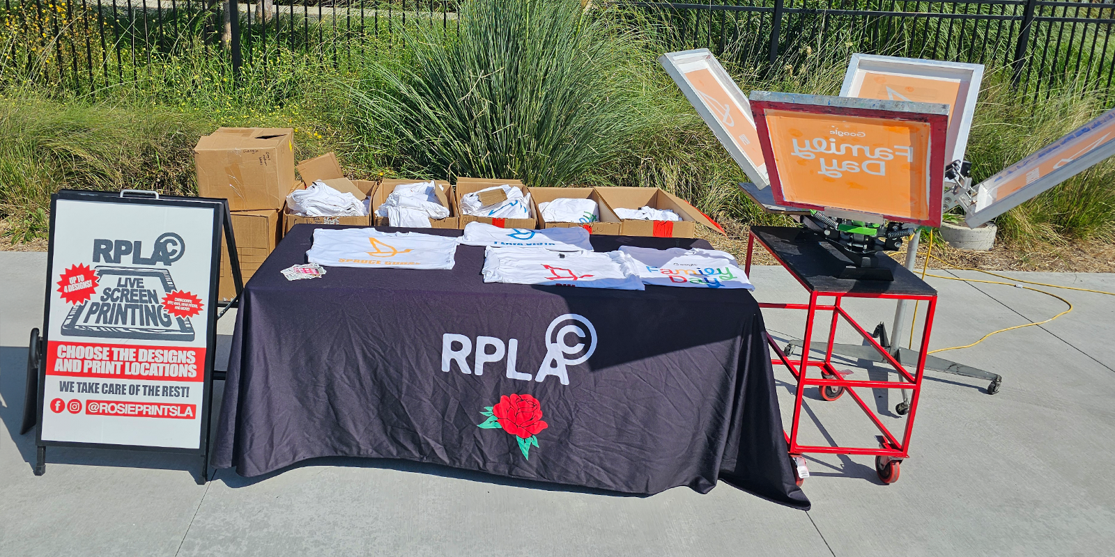 Rosie Prints LA Live Screen Pinting